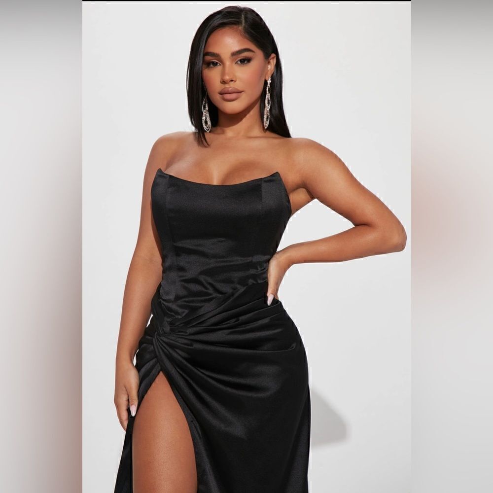 Stunning NWT Fashion Nova Teagan Satin Maxi Dress – Effortless Elega - Picture 2 of 6